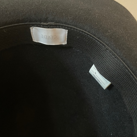 Black felt Clyde hat medium brim high crown - Picture 6 of 6